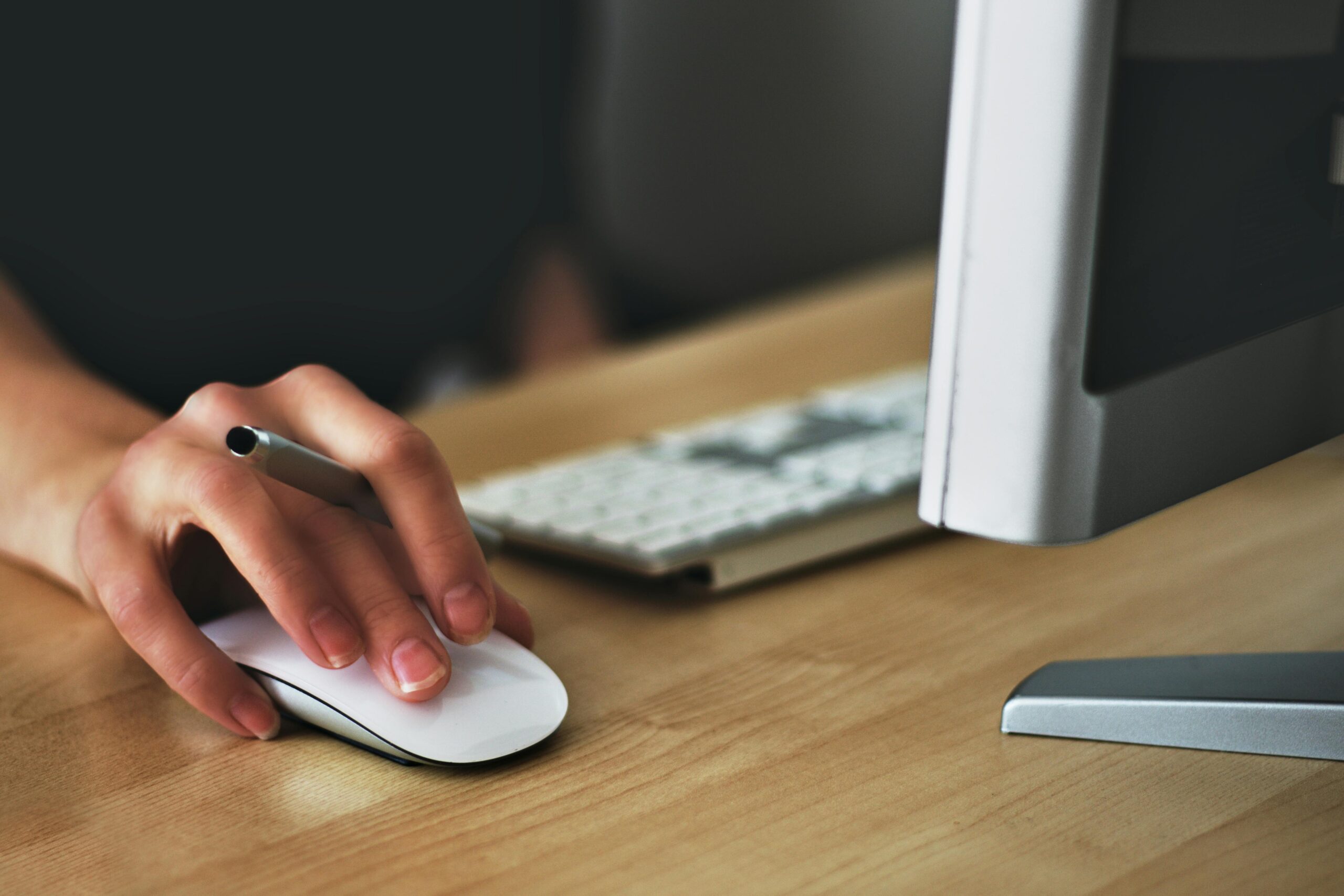 How to Choose the Right Home Title Monitoring Service for Your Needs
